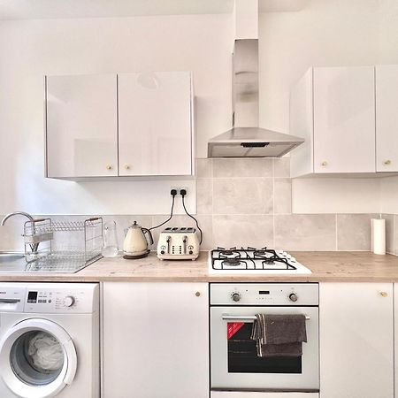 Bright Old Town City Centre Apartment إدنبرة المظهر الخارجي الصورة