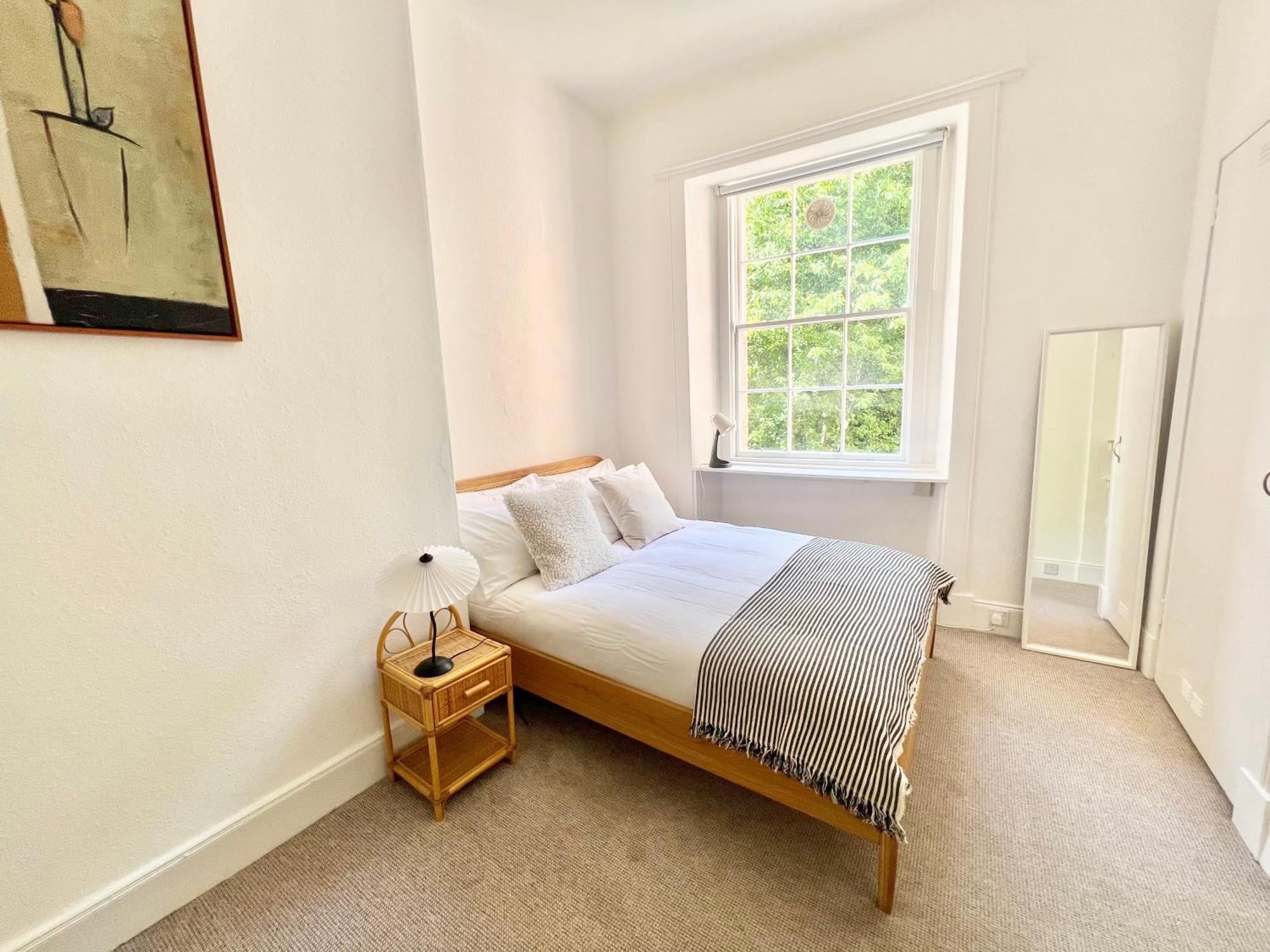 Bright Old Town City Centre Apartment إدنبرة المظهر الخارجي الصورة