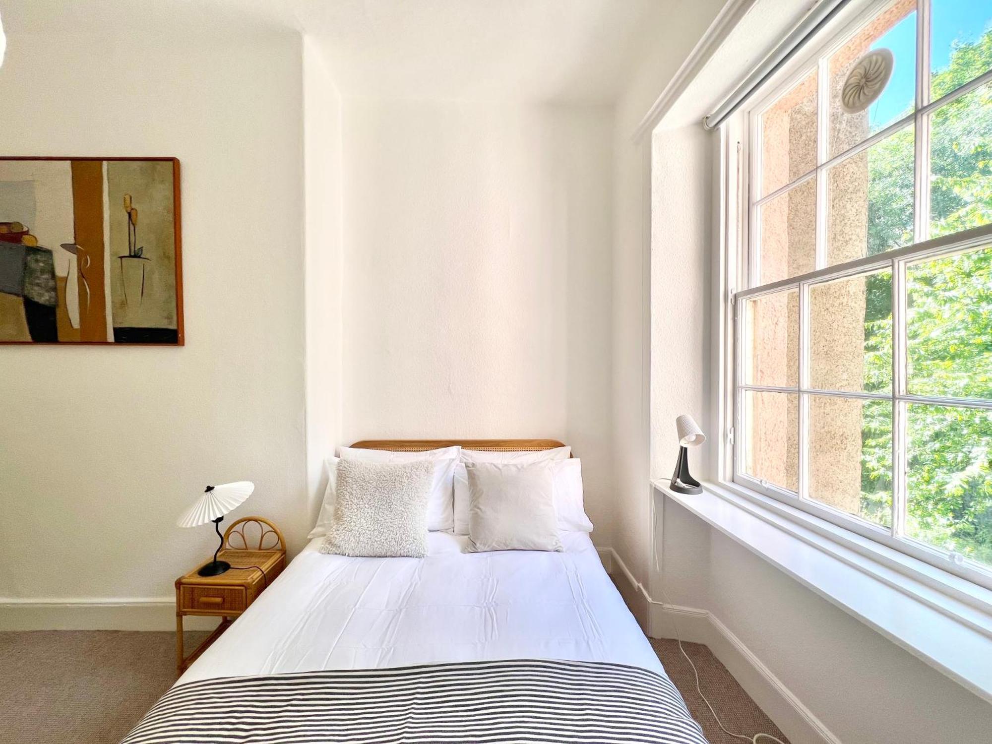 Bright Old Town City Centre Apartment إدنبرة المظهر الخارجي الصورة